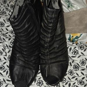 Steve Madden Black Ruched Ankle Booties